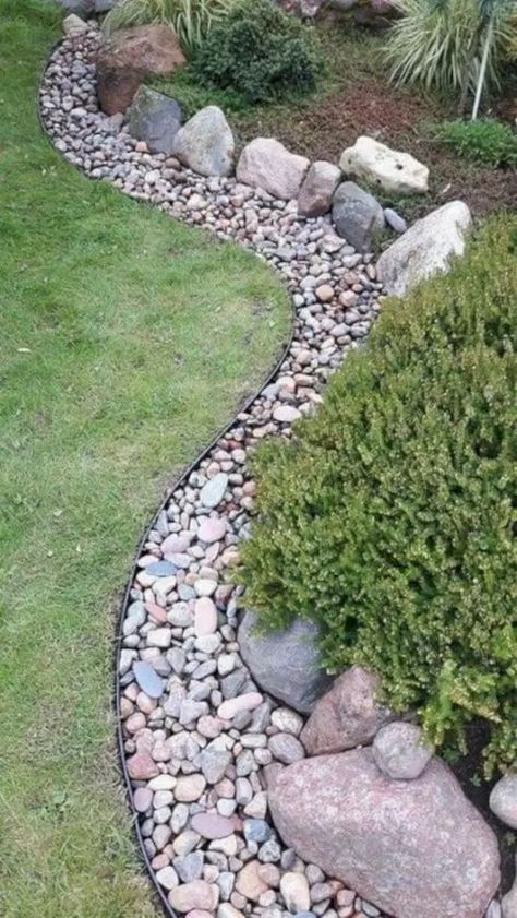 Riverflow Edging Stones