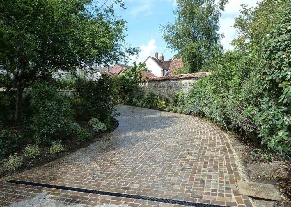 Sandstone Cobble Driveway (Customized)