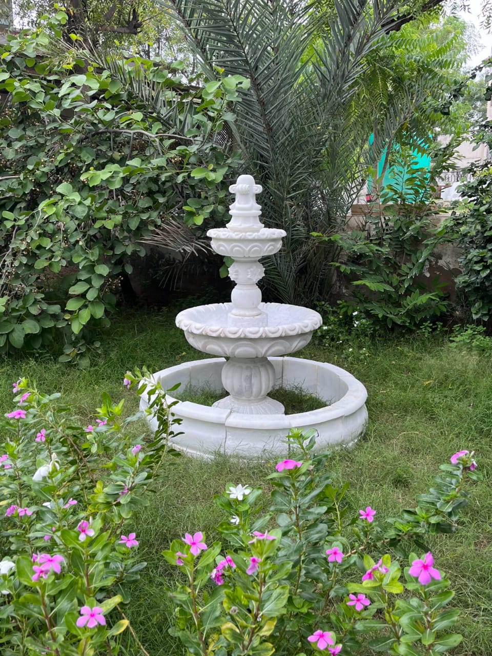 Classic White Marble Tiered Garden Fountain