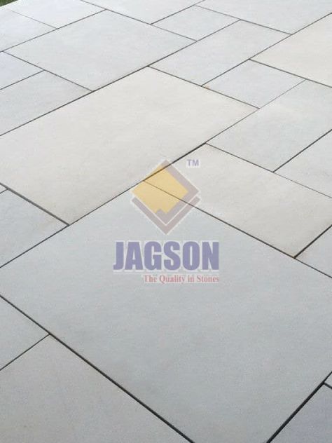 Kandla Grey Sandstone Leather Finish (90 x 60 cm)